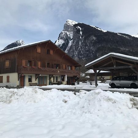 Particulier Loue 2 Appartements Communicants Dans Chalet A Samoens Jusqu A 16 Couchages Eksteriør bilde